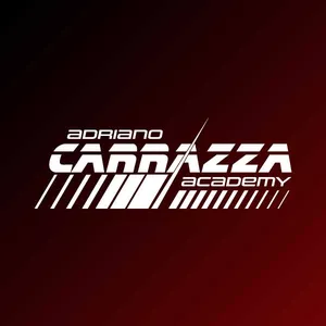Imagem do curso Adriano Carrazza Academy - Aprenda a pilotar no Gran Turismo 7