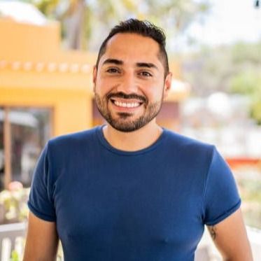 🔹Roberto Villarán, Emprendedor Automotriz.