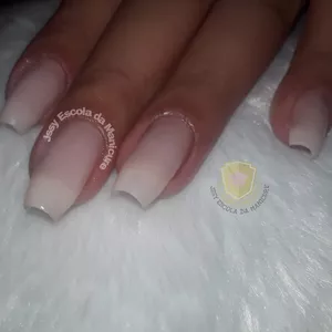 Imagem do curso Alongamento de Unha em Gel Moldado 