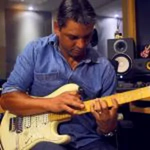 GUITARRA INICIANTE-Domine a Guitarra em Semanas, Mesmo Começando do Zero