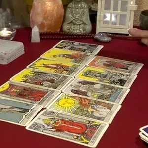 Imagen de portada para Curso online Tarot Interactivo Gratis: Respuestas y Guía en Vivo 🌟