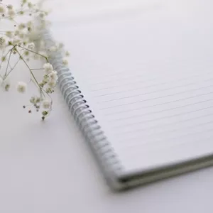 Imagem de capa para o Ebook Aprenda Encadernação Personalizada de Forma Simples e Prática