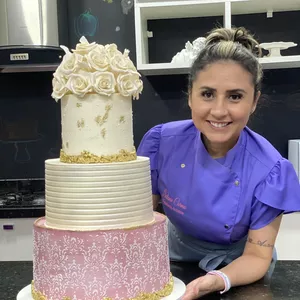 Imagem de capa para o Curso online Chantininho com Lidiane Bolos Artísticos