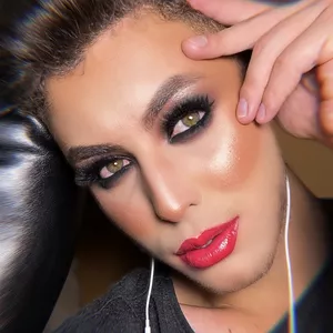 Imagem do curso Automaquiagem Descomplicada