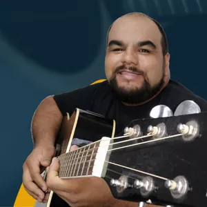 Imagem de capa para o Curso online Curso de Violão Dedilhado