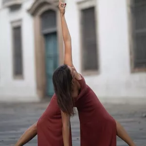 Imagem de capa para o Curso online Vinyasa Yoga - Plano mensal