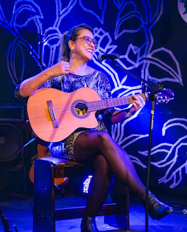 Nanda Brandão