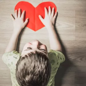 Imagem de capa para o Ebook Criando Filhos Autistas: Estratégias e Apoio para Mães