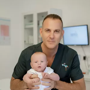 Imagen de portada para Curso online Maternity School por Pedro Camacho