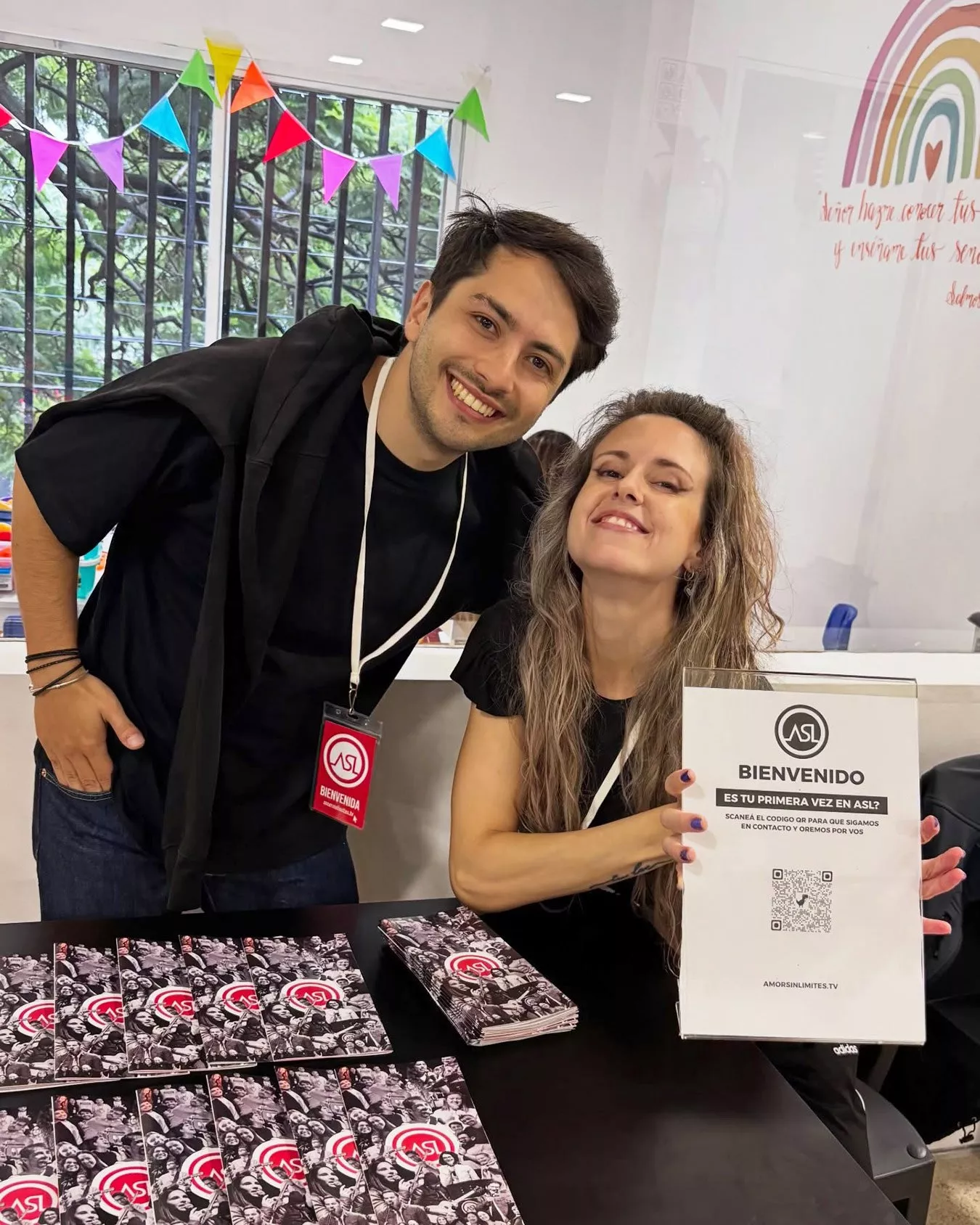 Familia multicultural de ASL en Buenos Aires