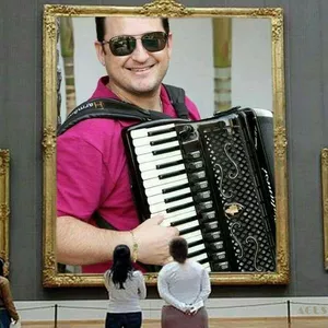 Imagem do curso Aula de Sanfona ( VANERÃO) & (Forró)