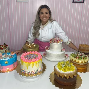 Imagem de capa para o Curso online Curso de Bolo - Do Iniciante ao Avançado