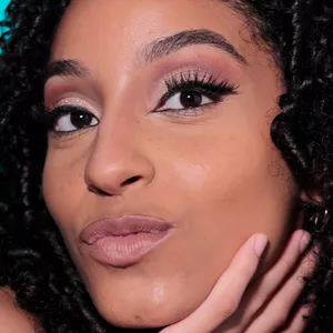 Imagem de capa para o Curso online De volta ao básico! Basic Makeup 