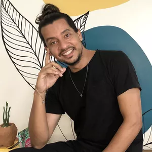 Imagem de capa para o Curso online Design De Parede Com Pintura Orgânica | Básico