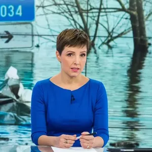 Cover image for Online course Communication Skills: Use a Teleprompter Effectively