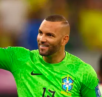 Goleiro Weverton 