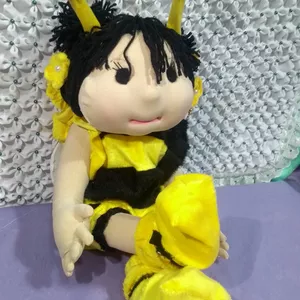 Imagem principal do produto curso  confecção da boneca abelhinha da coleção bichinhos