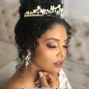 Imagem do curso Curso de Penteados Especial Noivas.