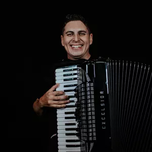 Imagem de capa para o Curso online Desafio Acordeonista na Prática - com Osmar Lima