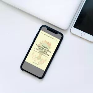 Imagen de portada para Ebook Workbook - 7 frases poderosas para conectar contigo misma