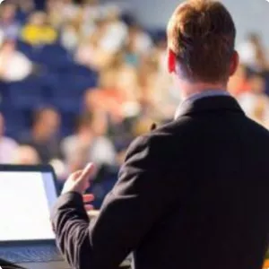 Imagem de capa para o Ebook 7 Dicas para desenvolver a sua Oratória 