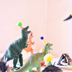 Imagen de portada para Ebook Libro de Colorear Dinosaurios: Descubre el Mundo Prehistórico