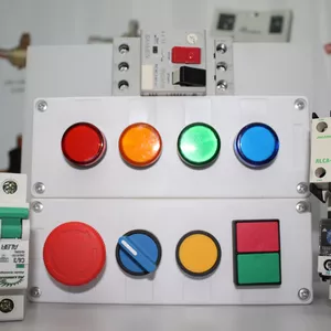 Imagem de capa para o Curso online COMANDOS ELÉTRICOS - FOCO DIAGRAMAS DE REFRIGERAÇÃO 