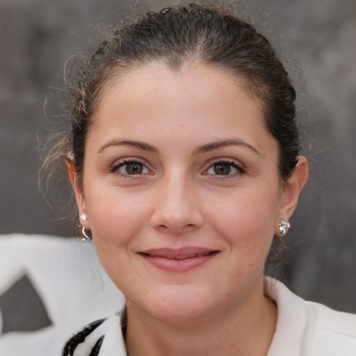 Ana Carolina M.