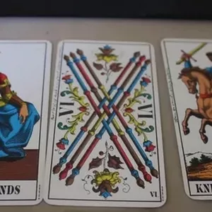 Imagen de portada para Curso online Leer El Futuro Online: Descubre tu Destino con el Tarot