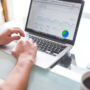 Imagem de capa para o Curso online Escola de Dinheiro - Economize S.A
