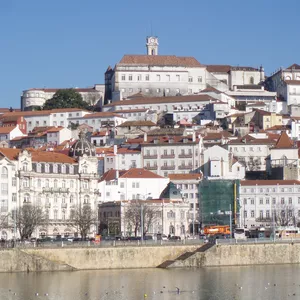 Imagem de capa para o Curso online Foto singular da cidade de Coimbra - Portugal