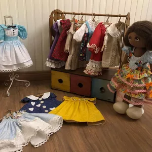 Imagem de capa para o Ebook Vestidos com Magia - 10 projetos