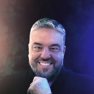 Imagem de capa para o Evento presencial Curso LIDERANÇA TRASNFORMADORA com Rodrigo Caparica e Equipe