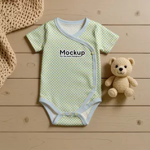 Cover image for Online course Mockup de roupa de bebê 2
