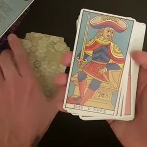 Imagen de portada para Curso online 👁️‍🗨️ Descubre los Secretos de Tauro y los Arcanos del Tarot 🌟