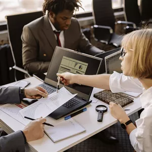 Imagem do curso FORMAÇÃO PROFISSIONAL EM MARKETING [3600 HORAS] [6 MESES]