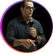 Pastor Leonardo Cabral