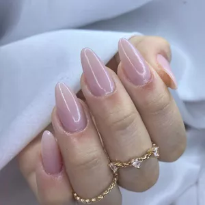 Imagem de capa para o Curso online Fiber Nails - Do Artificial ao Natural