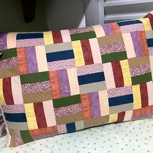 Imagem de capa para o Curso online Capa de travesseiro dupla face de retalhos 