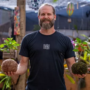 Imagem de capa para o Curso online Curso Completo de Kokedamas: Passo a Passo e Técnicas Avançadas