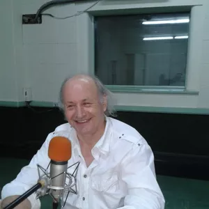 Imagen de portada para Curso online Abuelo científico ilumina tu vida