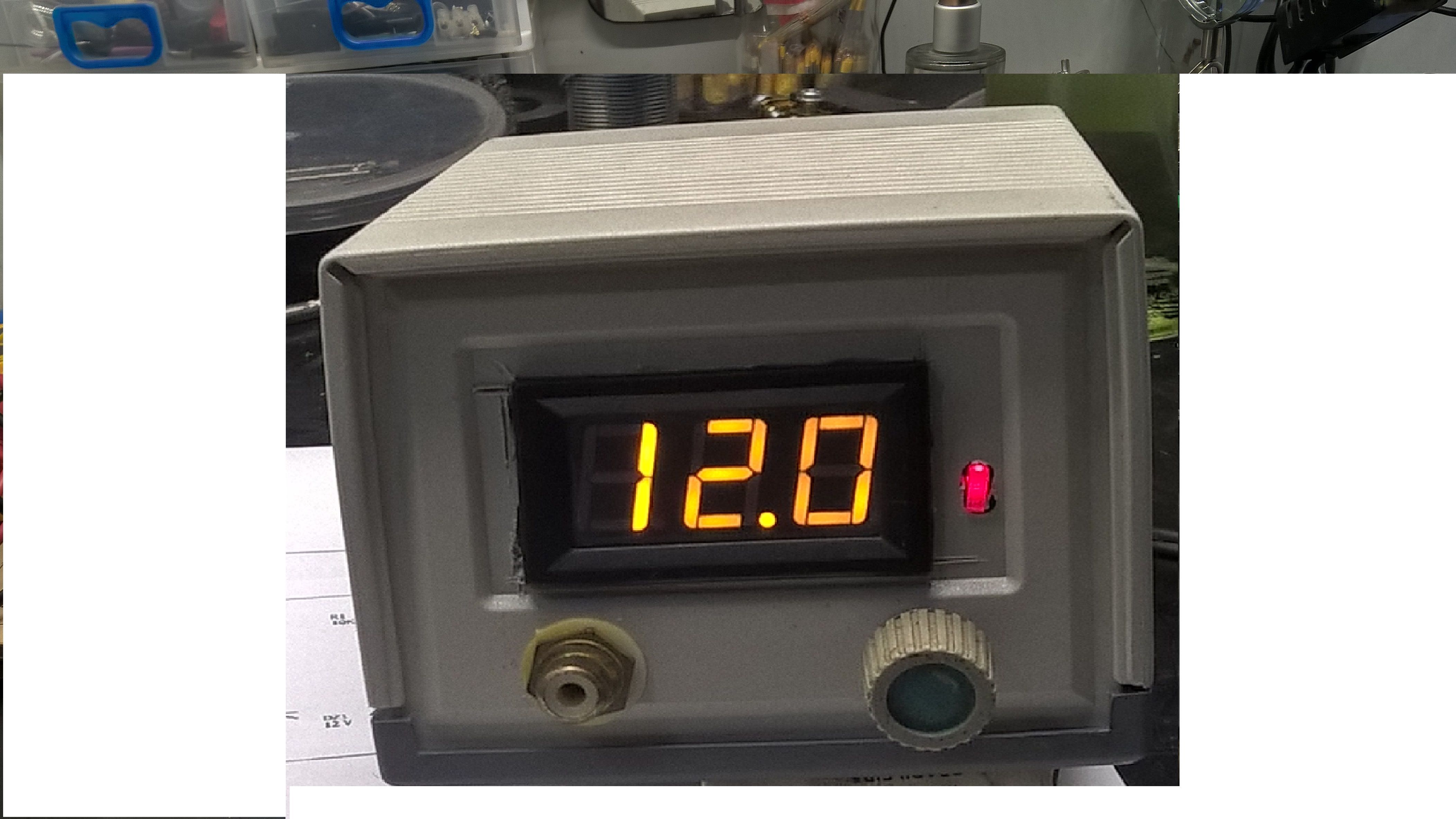 Imagem do curso FONTE REGULAVEL 1-12 V 2 A PRA BANCADA 