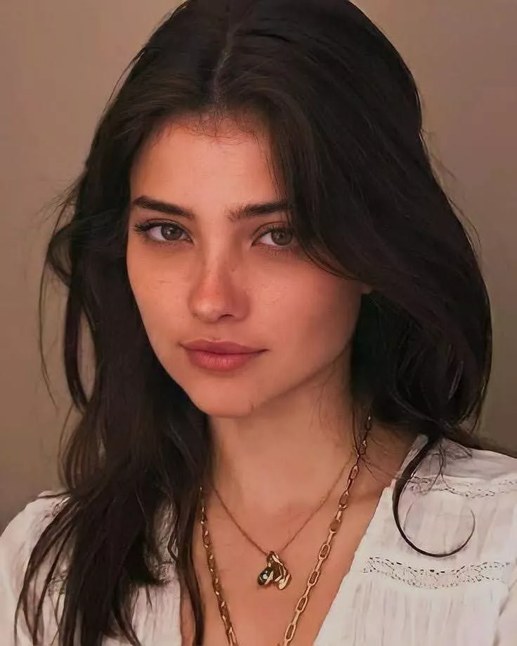 Mariana Alves