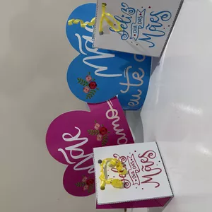 Imagem de capa para o Ebook Coroas e caixinhas para o dia das Mães