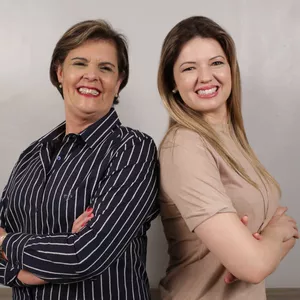Imagem de capa para o Curso online Trilha da Fluência para Adultos com Márcia Loureiro
