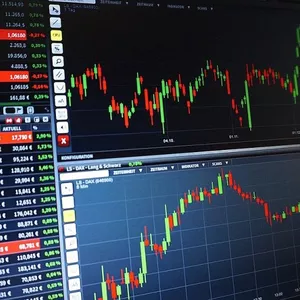 Imagem do curso ROBO TRADER IQ OPTION - Indicador de tendências de alta e queda