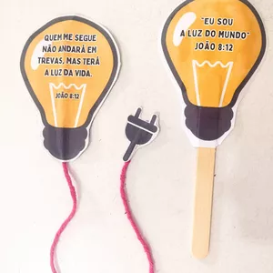 Imagem de capa para o Ebook Recurso Visual "EU SOU A LUZ DO MUNDO"