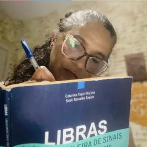 Imagem de capa para o Curso online Atitude Bilíngue