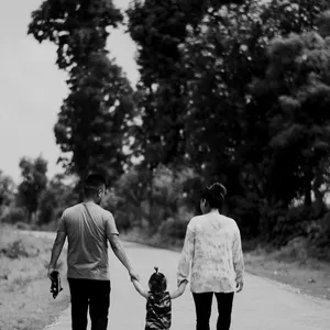 Imagem de capa para o Curso online Relacionamentos Parentais: Impactos na Vida Adulta e Cura