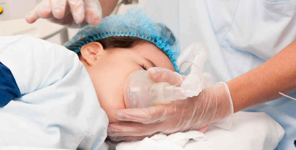 FISIOTERAPIA RESPIRATÓRIA NO ATENDIMENTO DOMICILIAR E UTI